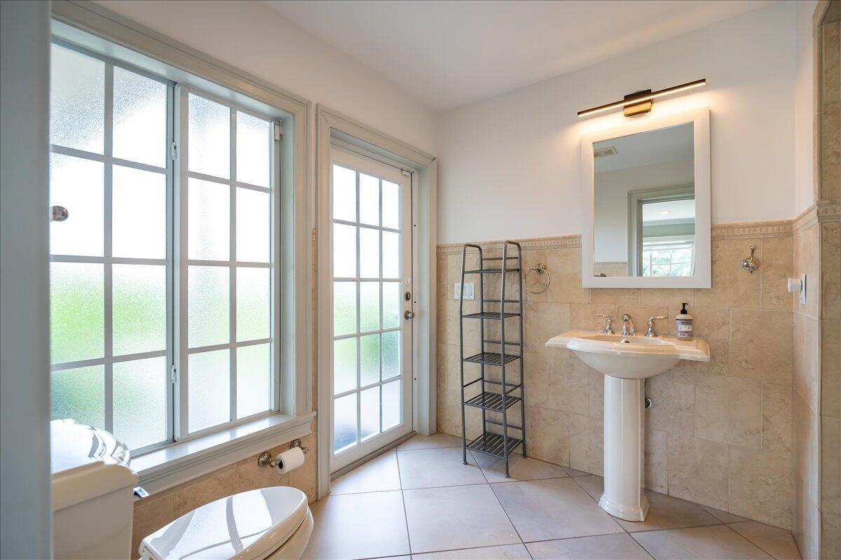 SYLVAN SHORES - Residential Lease