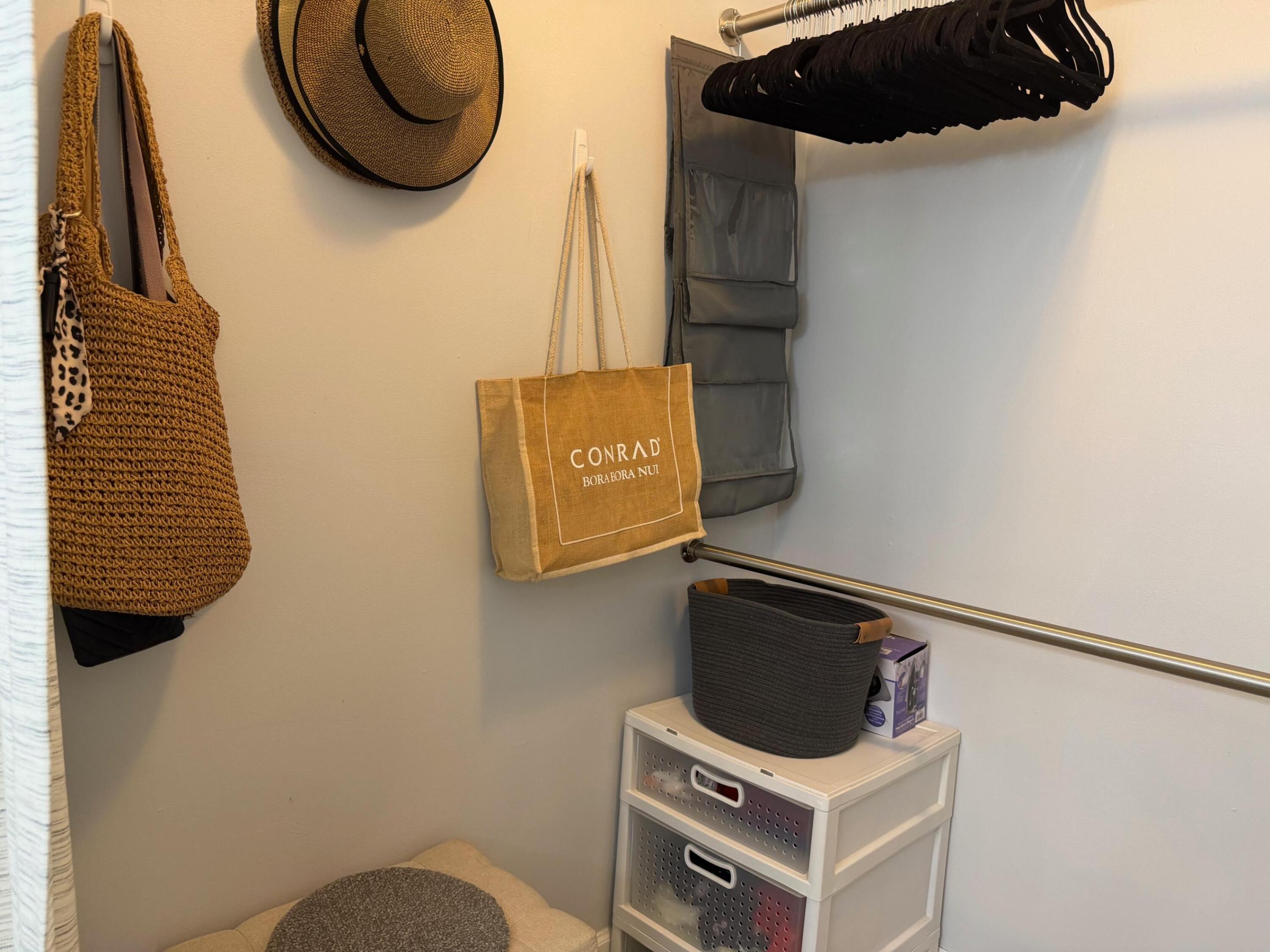 POND APPLE PLACE I CONDO - Residential