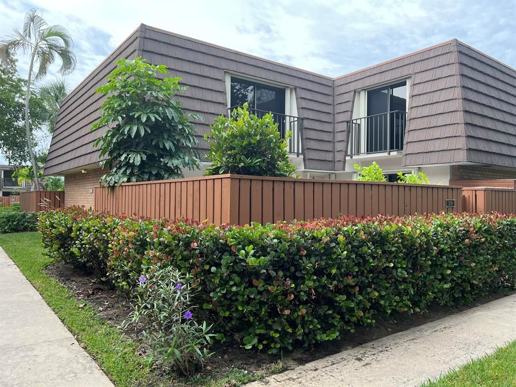 Photo of 2119 21st Court, Jupiter, FL 33477 (MLS # R10826287)