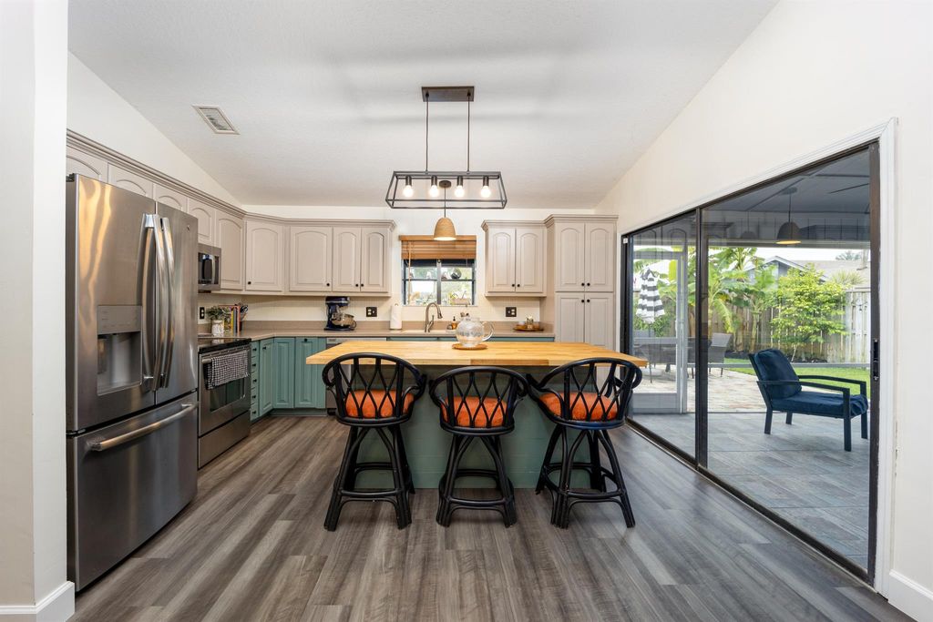 Photo of 4270 SE Boxleaf Place, Stuart, FL 34997 (MLS # R10980797)