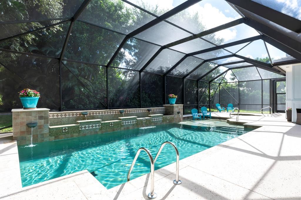 Photo of 18731 SE Lakeside Way, Tequesta, FL 33469 (MLS # R10755309)