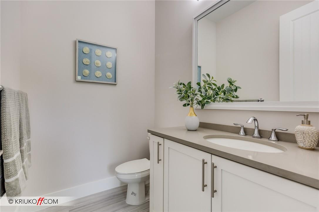 RIVERSIDE - Residential Lease