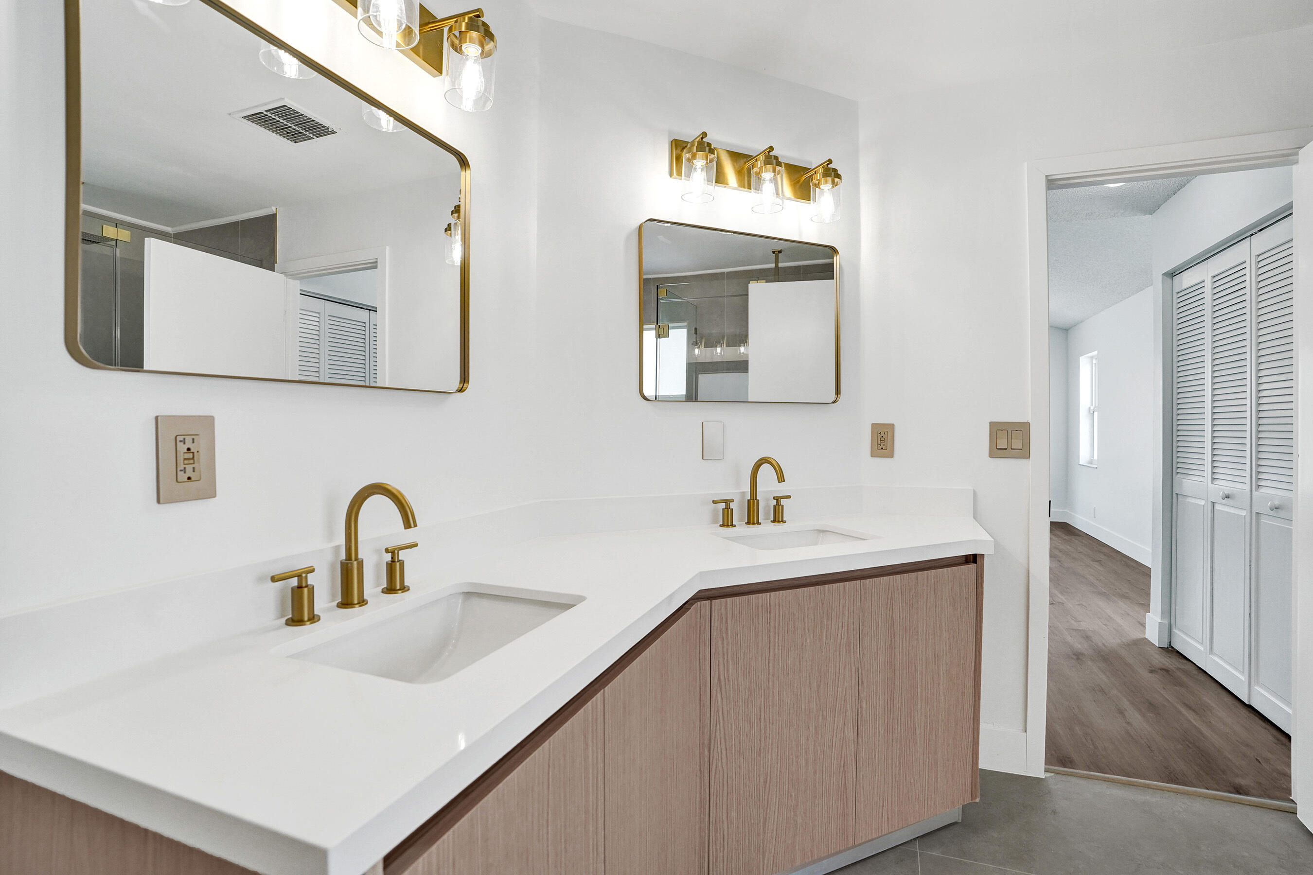 FOREST RIDGE CLUSTER HOMES IV - Residential