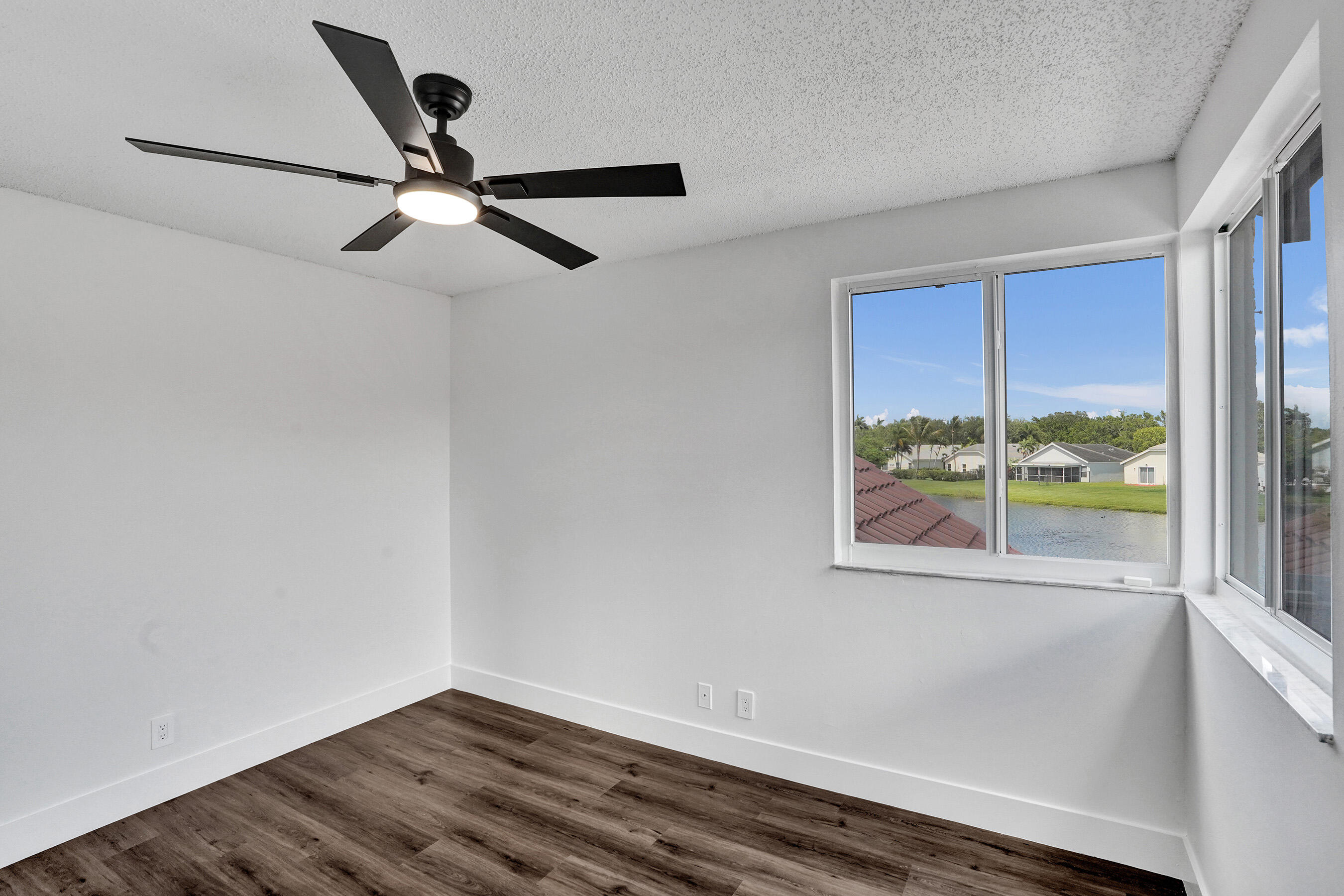 FOREST RIDGE CLUSTER HOMES IV - Residential