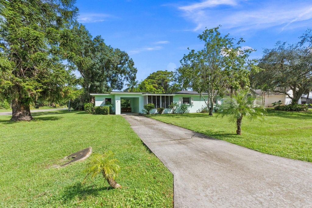 Photo of 8008 Eden Road, Fort Pierce, FL 34951 (MLS # R11027226)