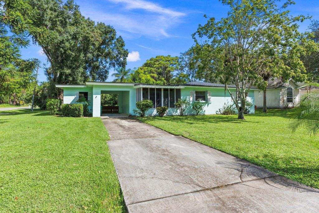 Photo of 8008 Eden Road, Fort Pierce, FL 34951 (MLS # R11027226)