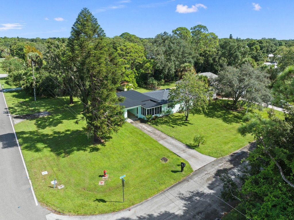 Photo of 8008 Eden Road, Fort Pierce, FL 34951 (MLS # R11027226)