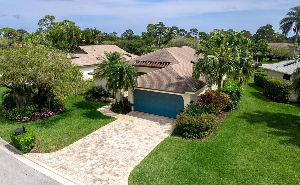 Photo of 13336 Touchstone Court, Palm Beach Gardens, FL 33418 (MLS # R10967709)