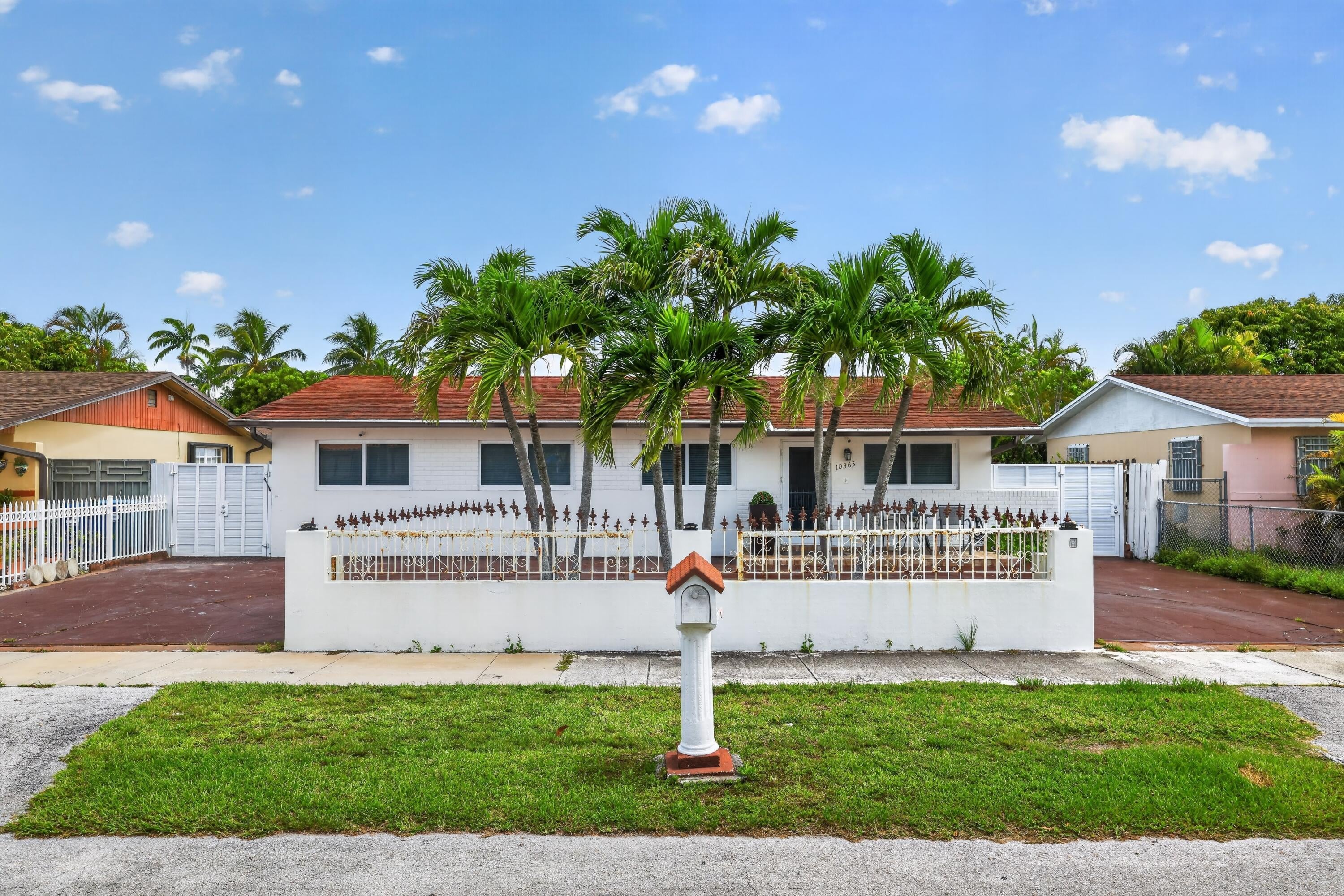 10363 SW 6th Street, Sweetwater FL 33174