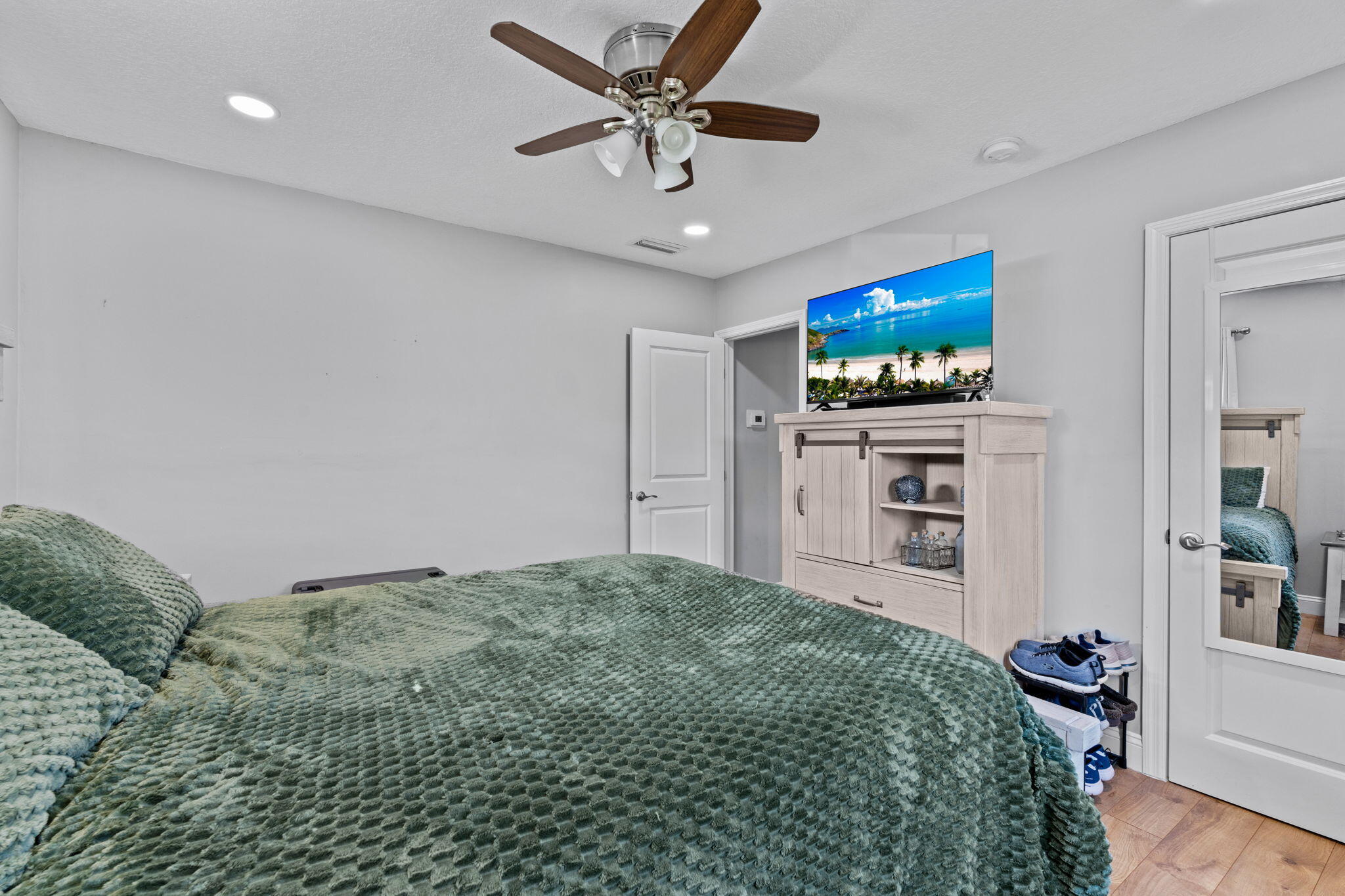 LAKE WORTH TOWN OF - Residential