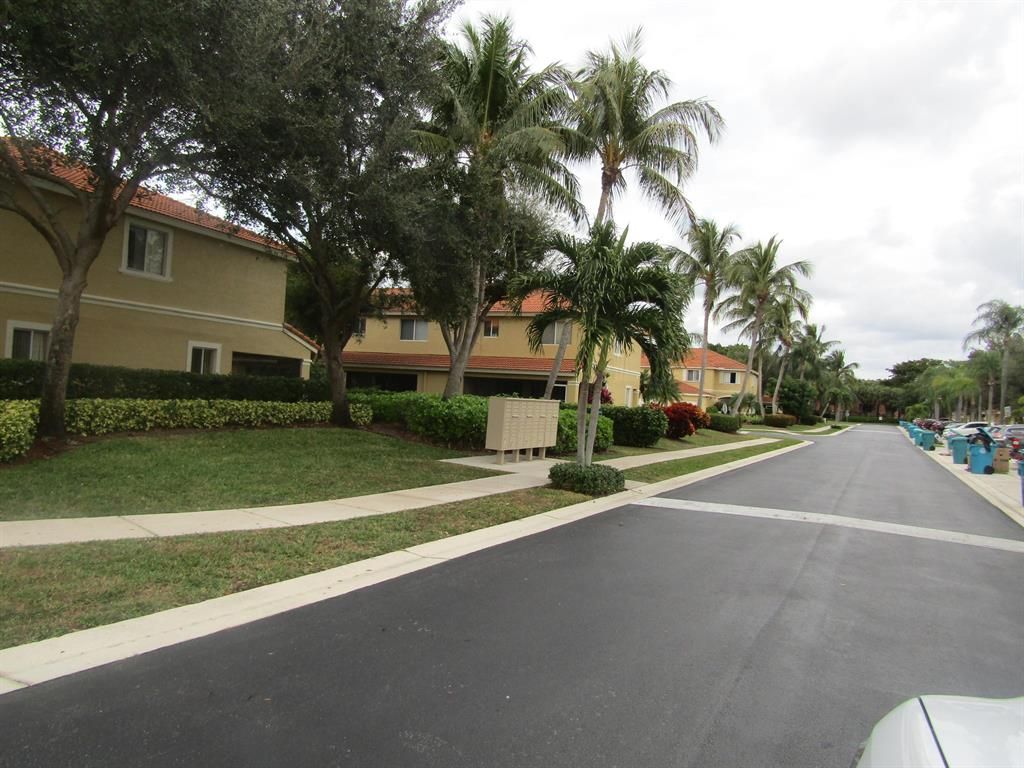Photo of 1500 Arezzo Circle, Boynton Beach, FL 33436 (MLS # R10686104)