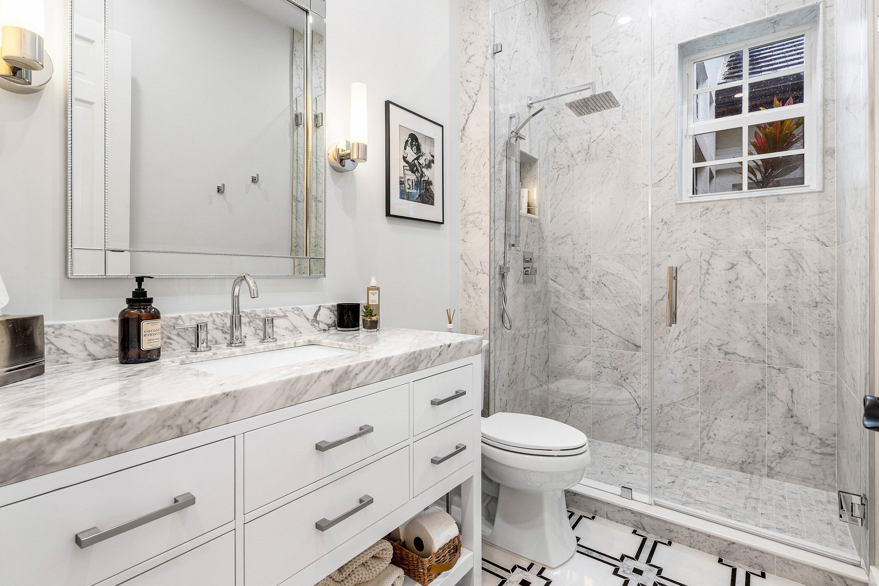 RIVERSIDE ACRES - Residential