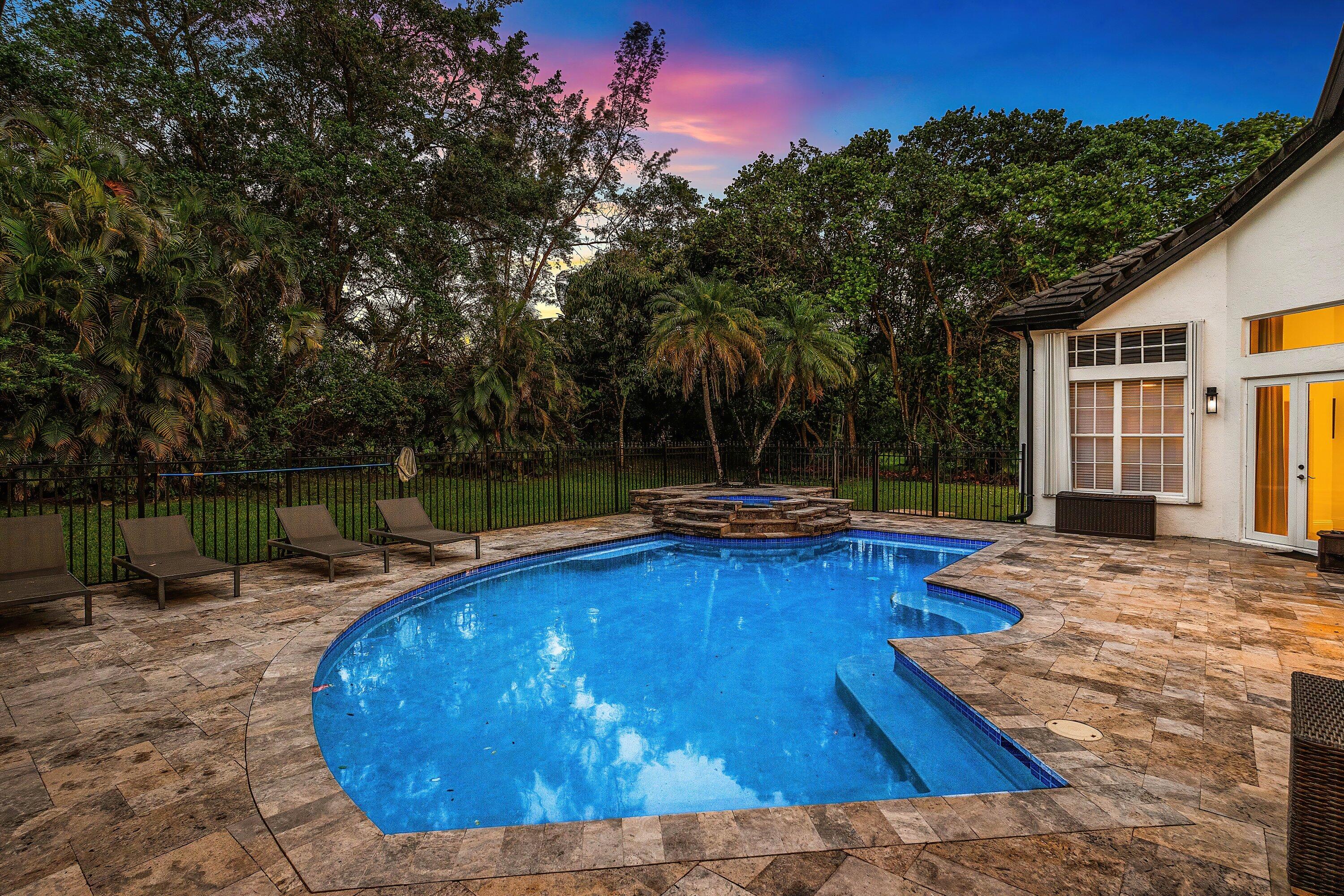 RIVERSIDE ACRES - Residential