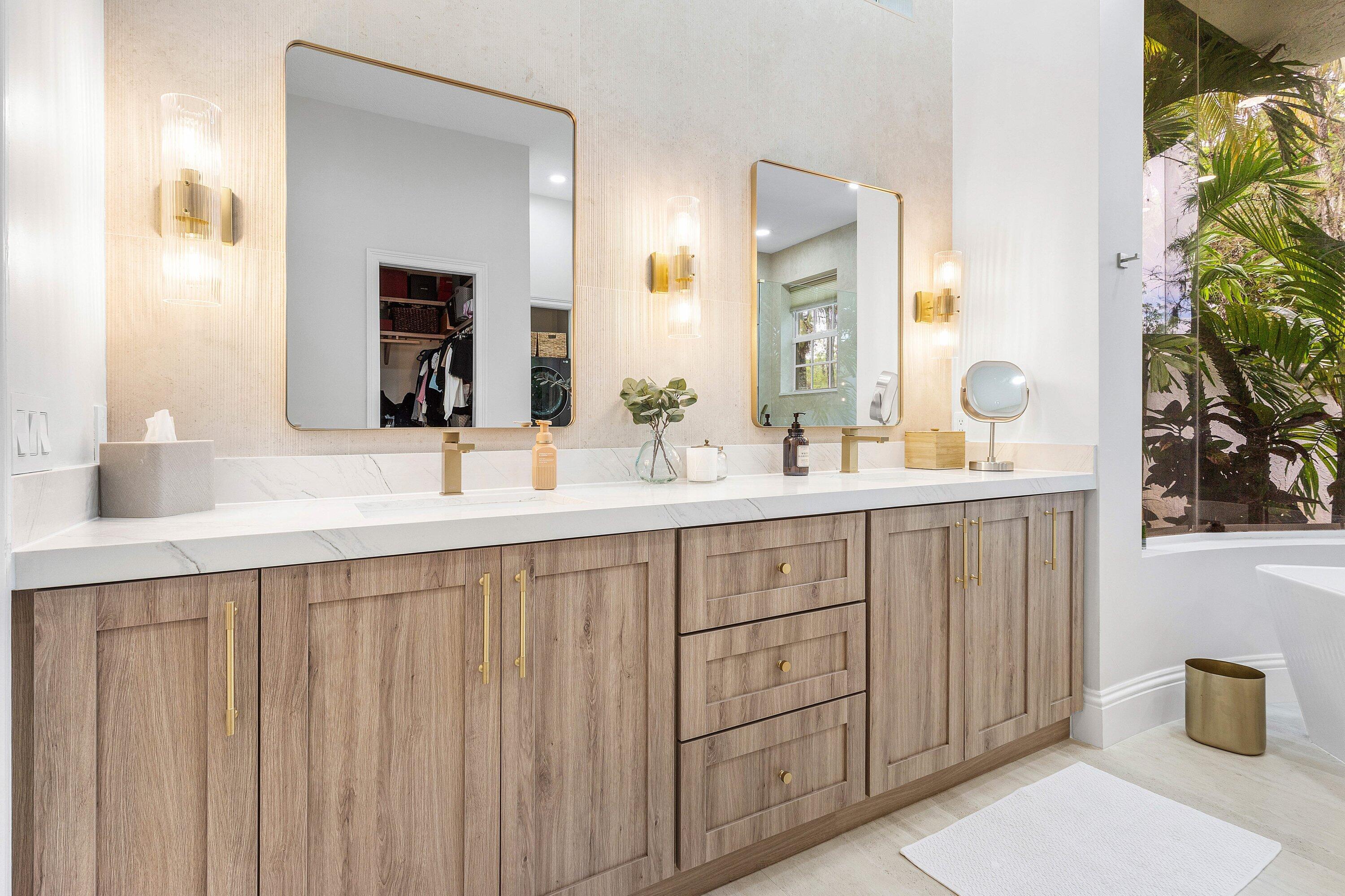 RIVERSIDE ACRES - Residential