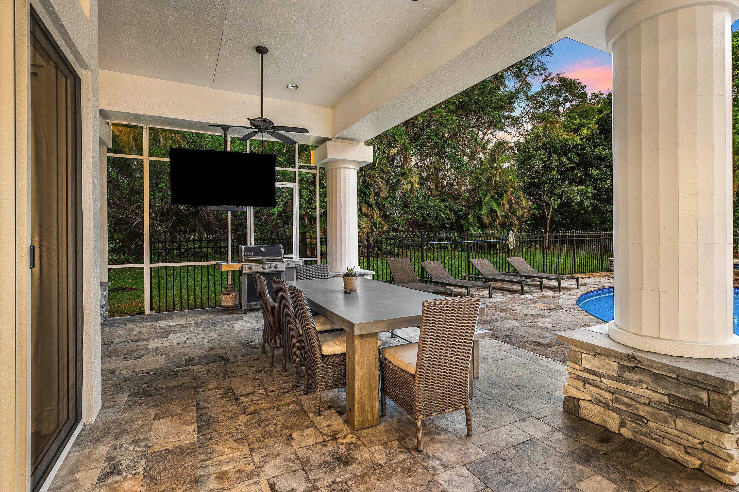 RIVERSIDE ACRES - Residential