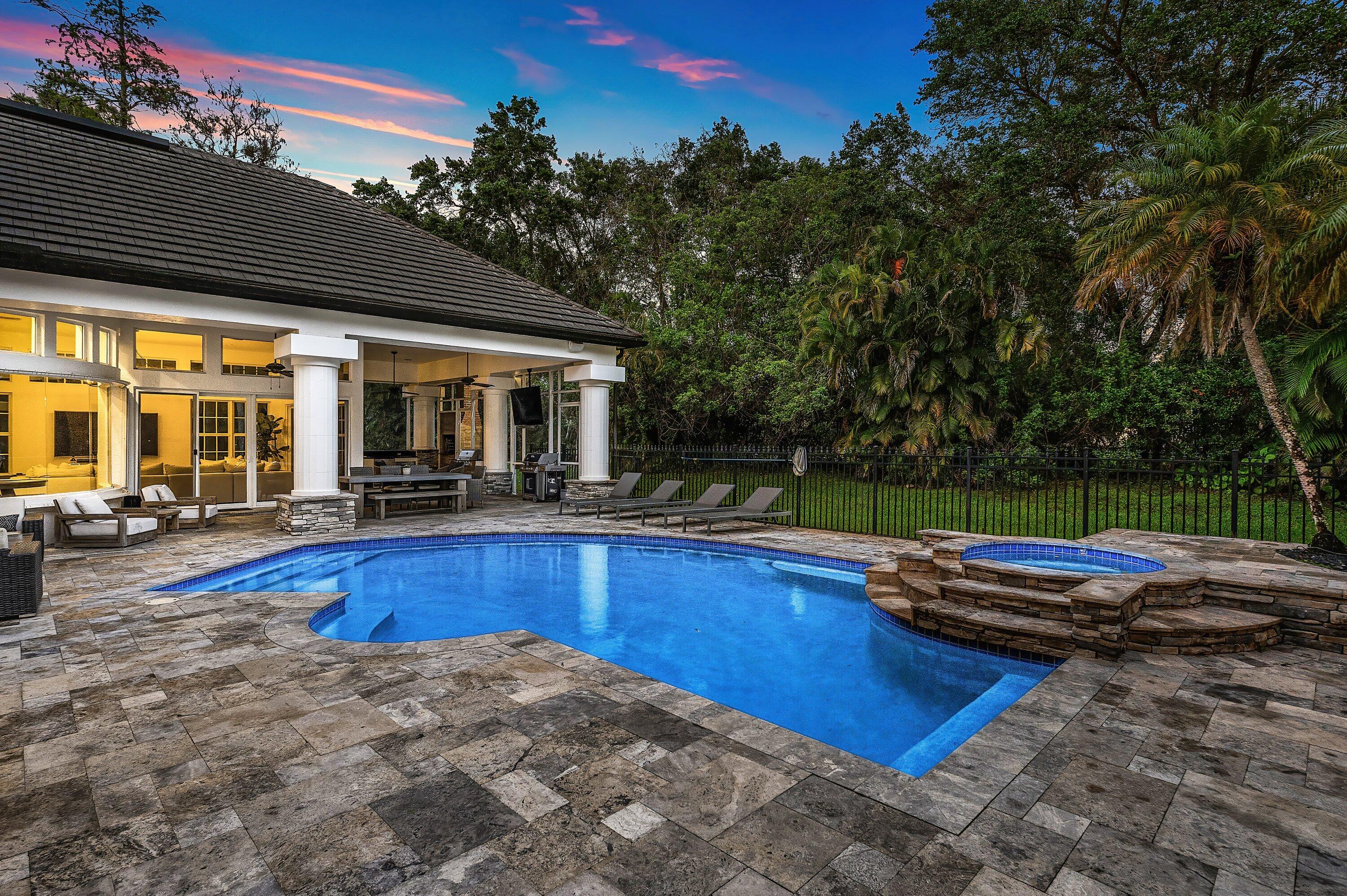 RIVERSIDE ACRES - Residential