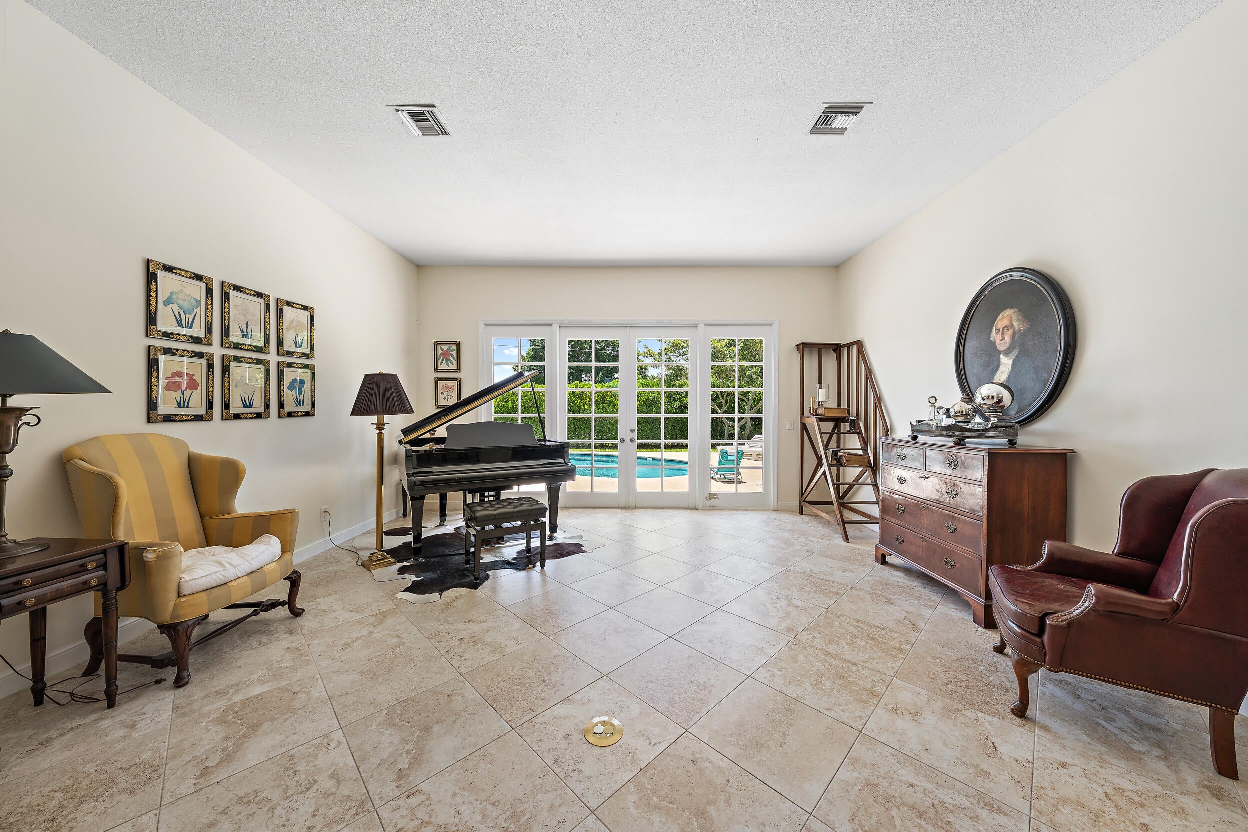 3 SE Loggerhead Lane
