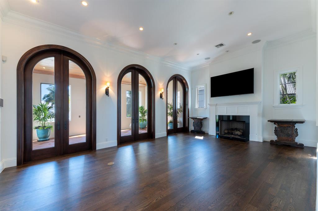 PROSPERITY BAY VILLAGE - Residential