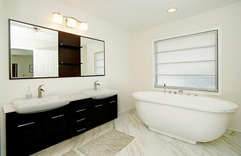 RIO DEL REY SHORES - Residential Lease