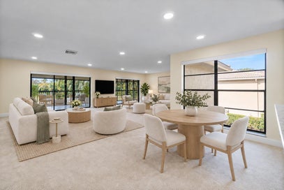 36 STRATFORD Lane W H Boynton Beach FL 33436