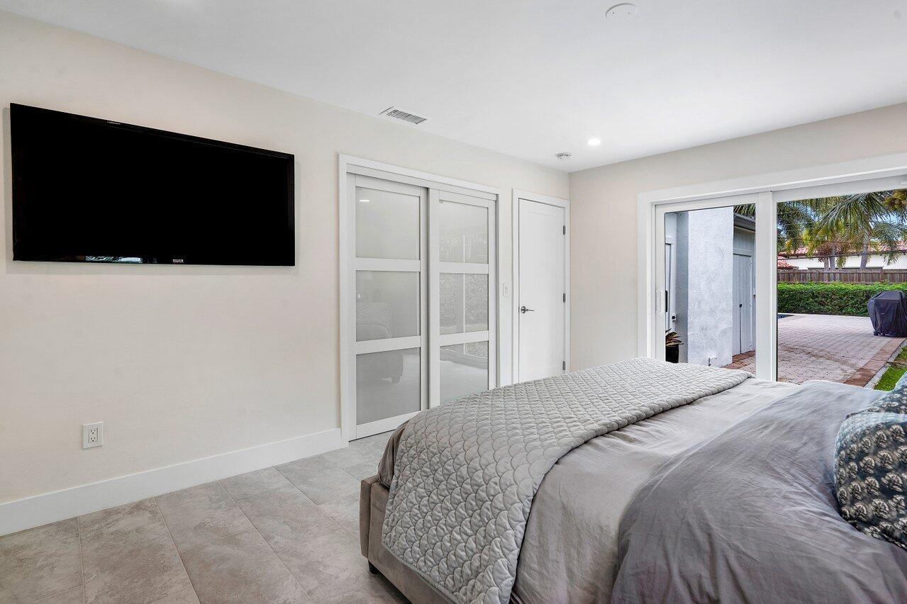 LAKE SHORE ESTATES - Residential Lease