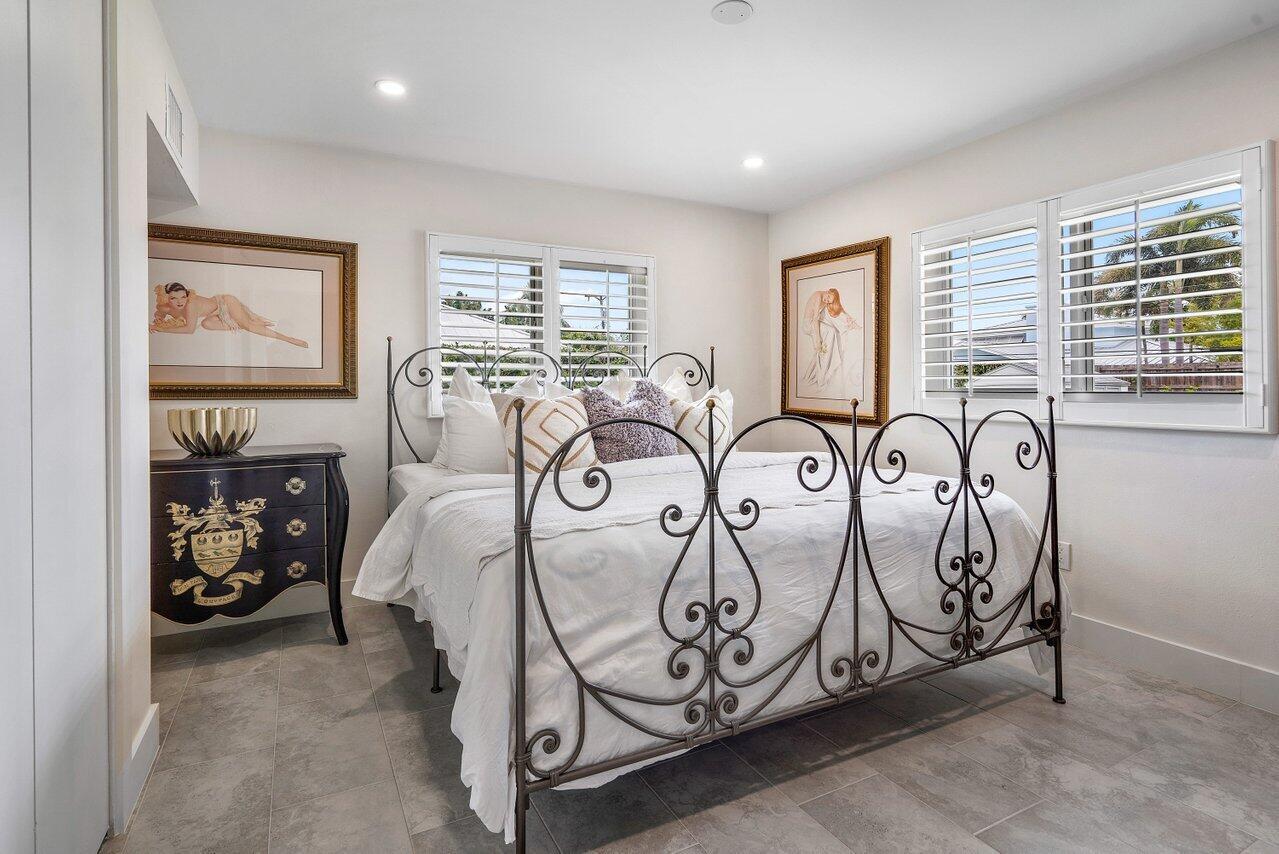 LAKE SHORE ESTATES - Residential Lease