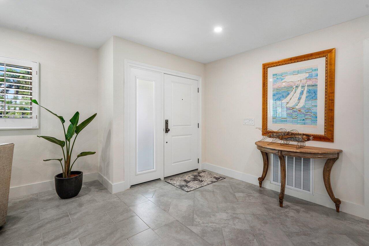 LAKE SHORE ESTATES - Residential Lease