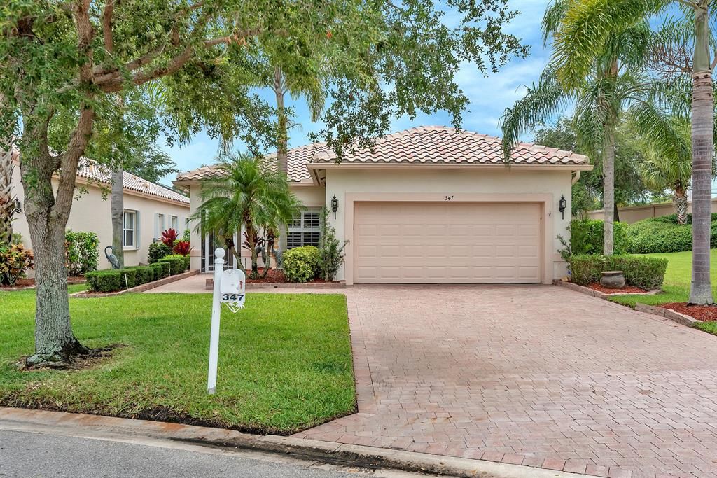 Photo of 347 NW Breezy Point Loop, Port Saint Lucie, FL 34986 (MLS # R10720743)