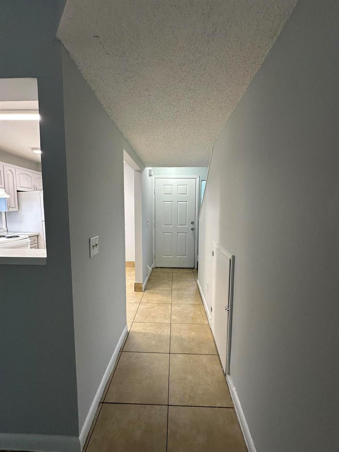 DIXIELAND - Residential Lease