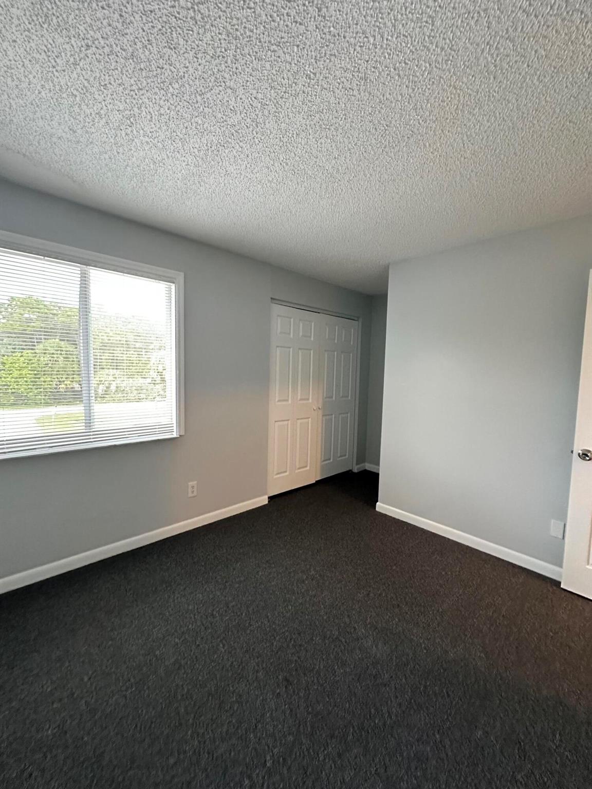DIXIELAND - Residential Lease