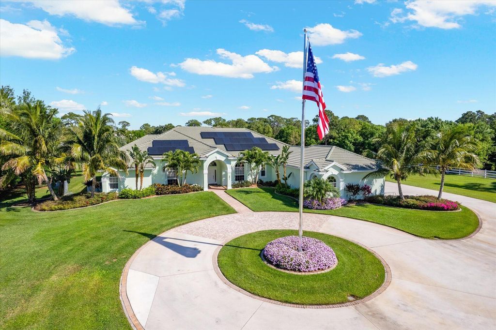 Photo of 801 SW San Antonio Drive, Palm City, FL 34990 (MLS # R10968140)