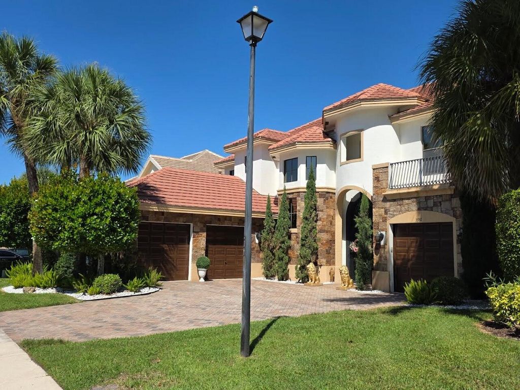 Photo of 3581 Collonade Drive, Wellington, FL 33449 (MLS # B26027177)
