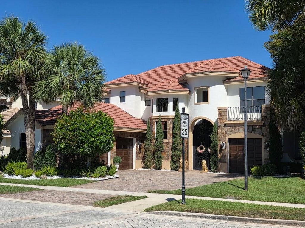 Photo of 3581 Collonade Drive, Wellington, FL 33449 (MLS # B26027177)