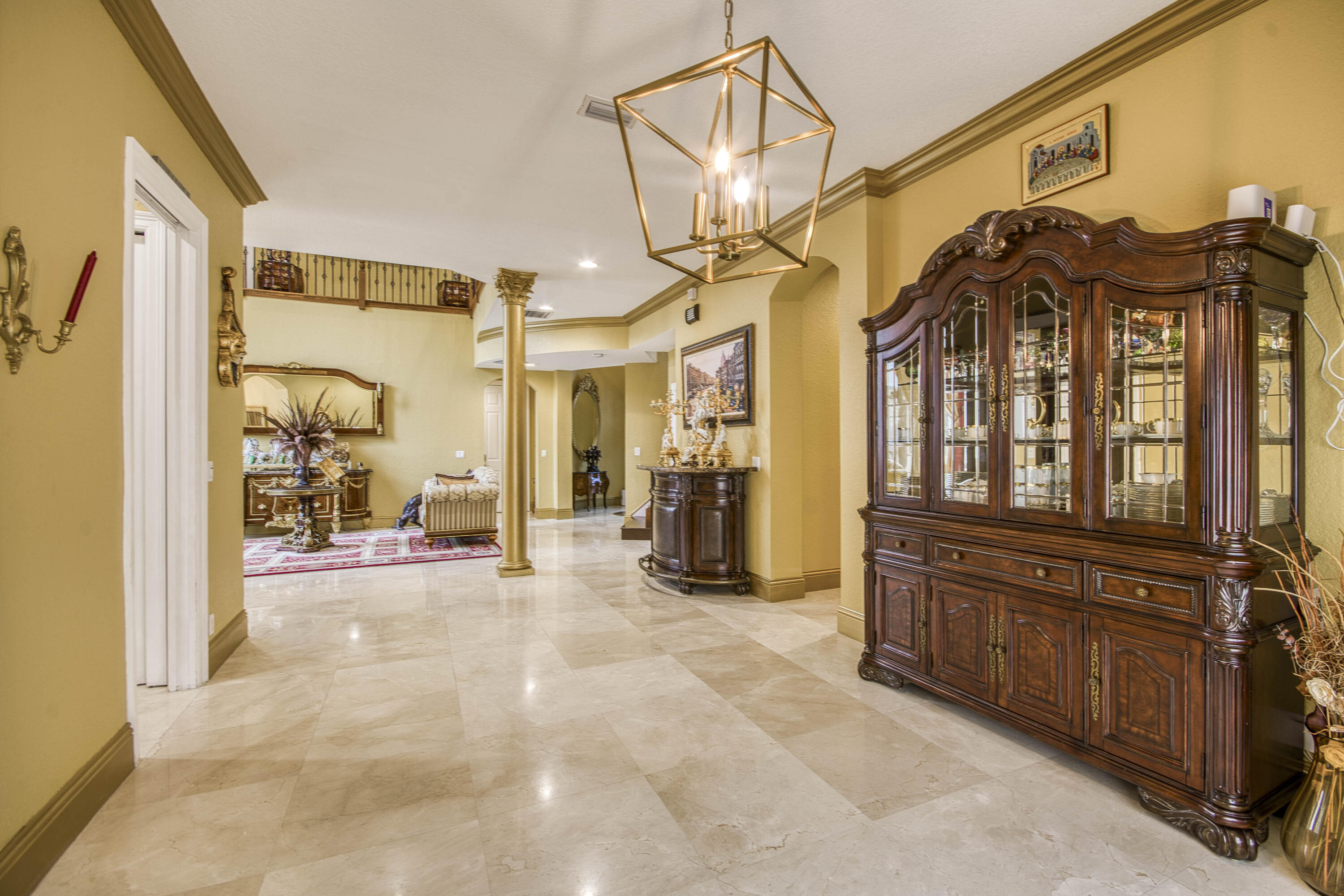 Versailles - Residential