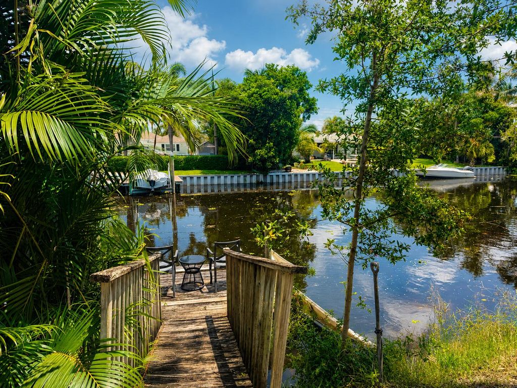 Photo of 2452 Waterside Drive, Lake Worth Beach, FL 33461 (MLS # B26054917)