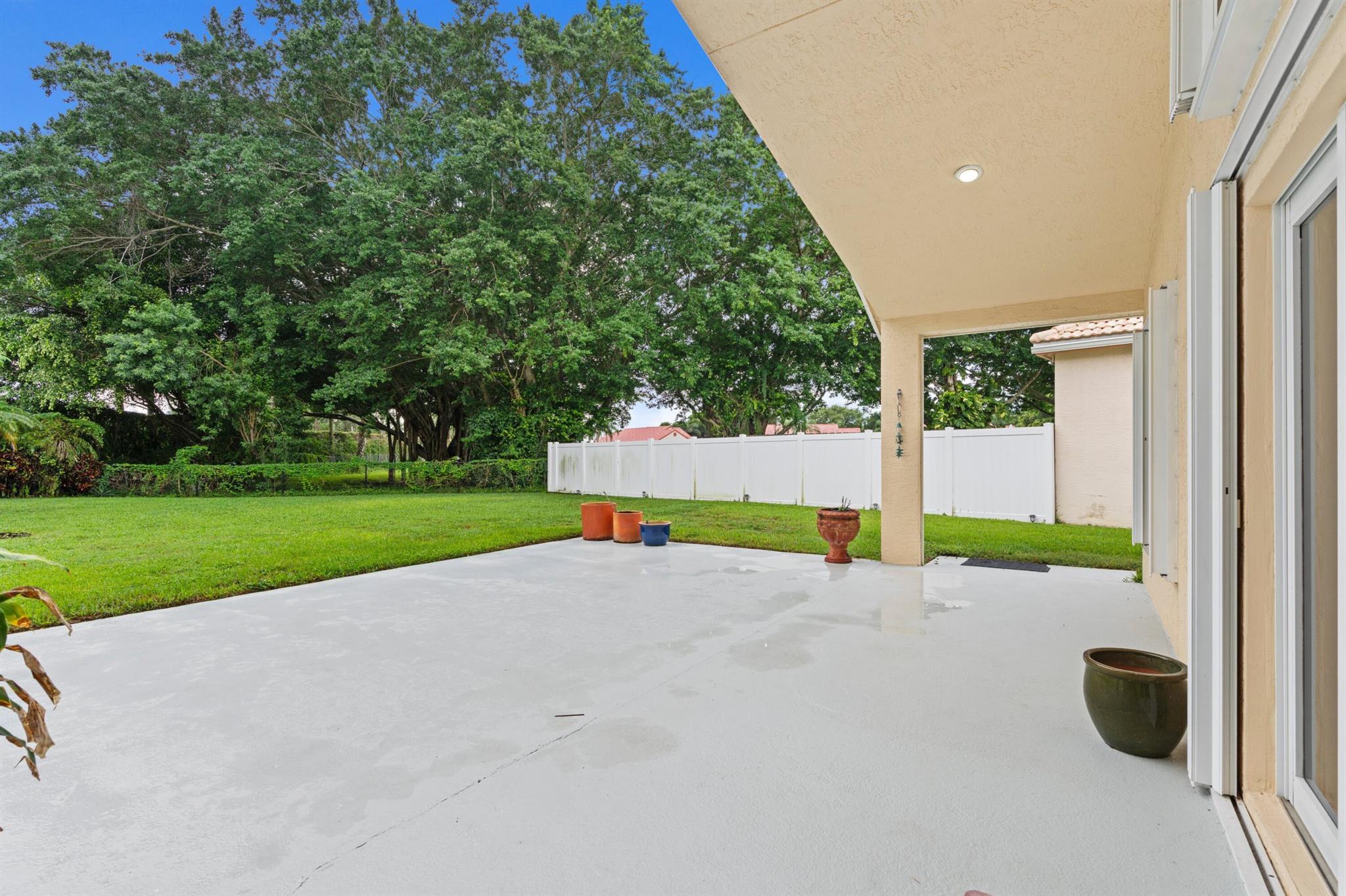 EAGLE POINT - Residential Lease