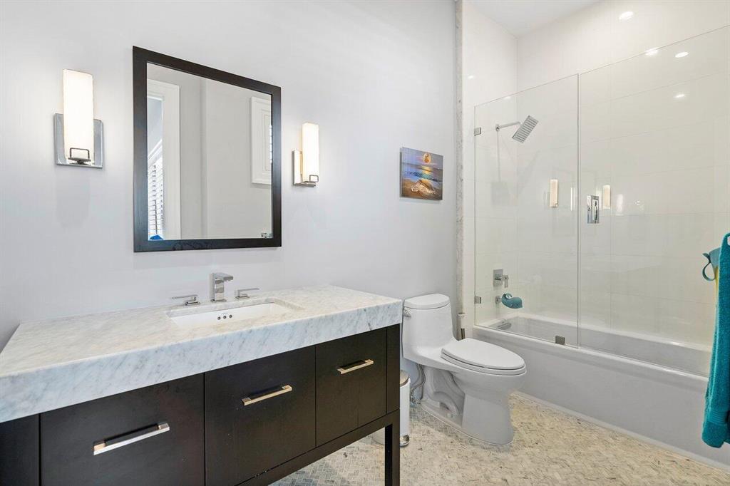 Palm Trail - Residential