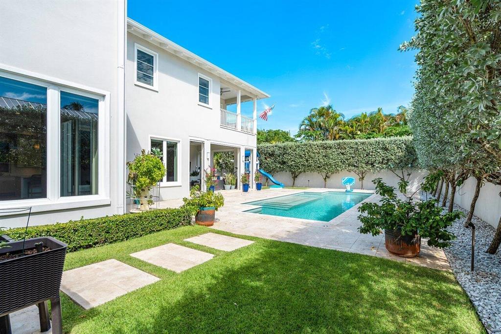 Palm Trail - Residential