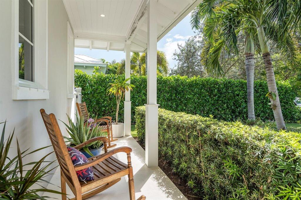 Palm Trail - Residential