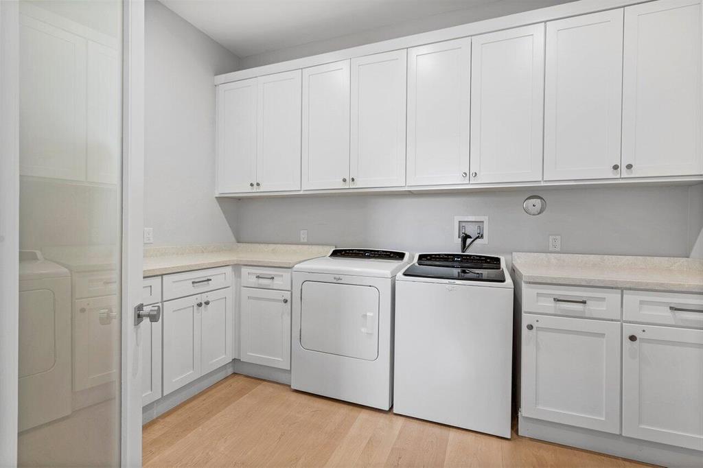 Palm Trail - Residential