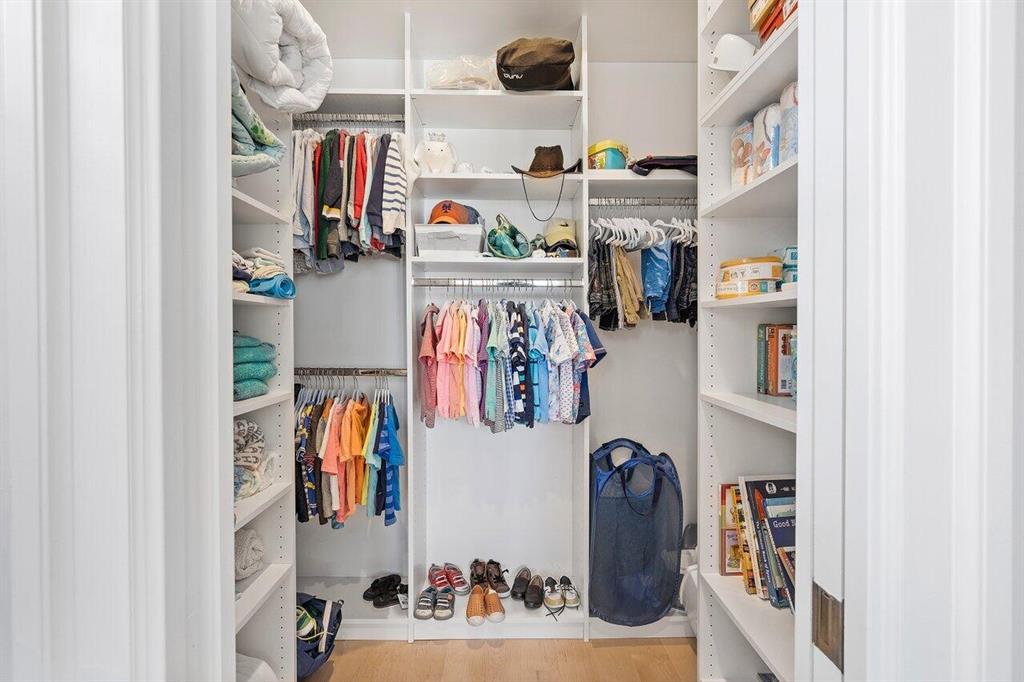 Palm Trail - Residential