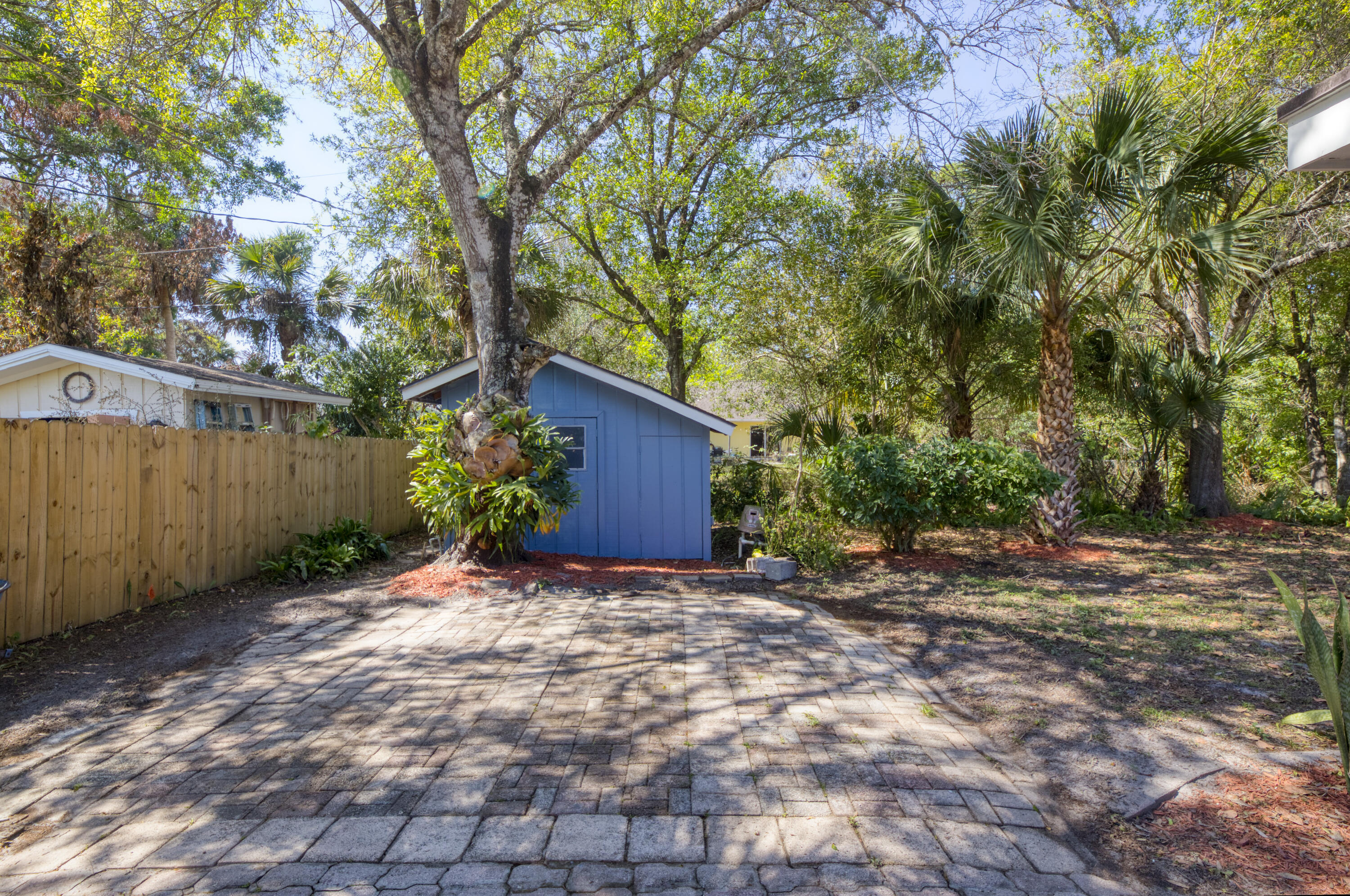 GROVENOR ESTATES UNIT 2 - Residential