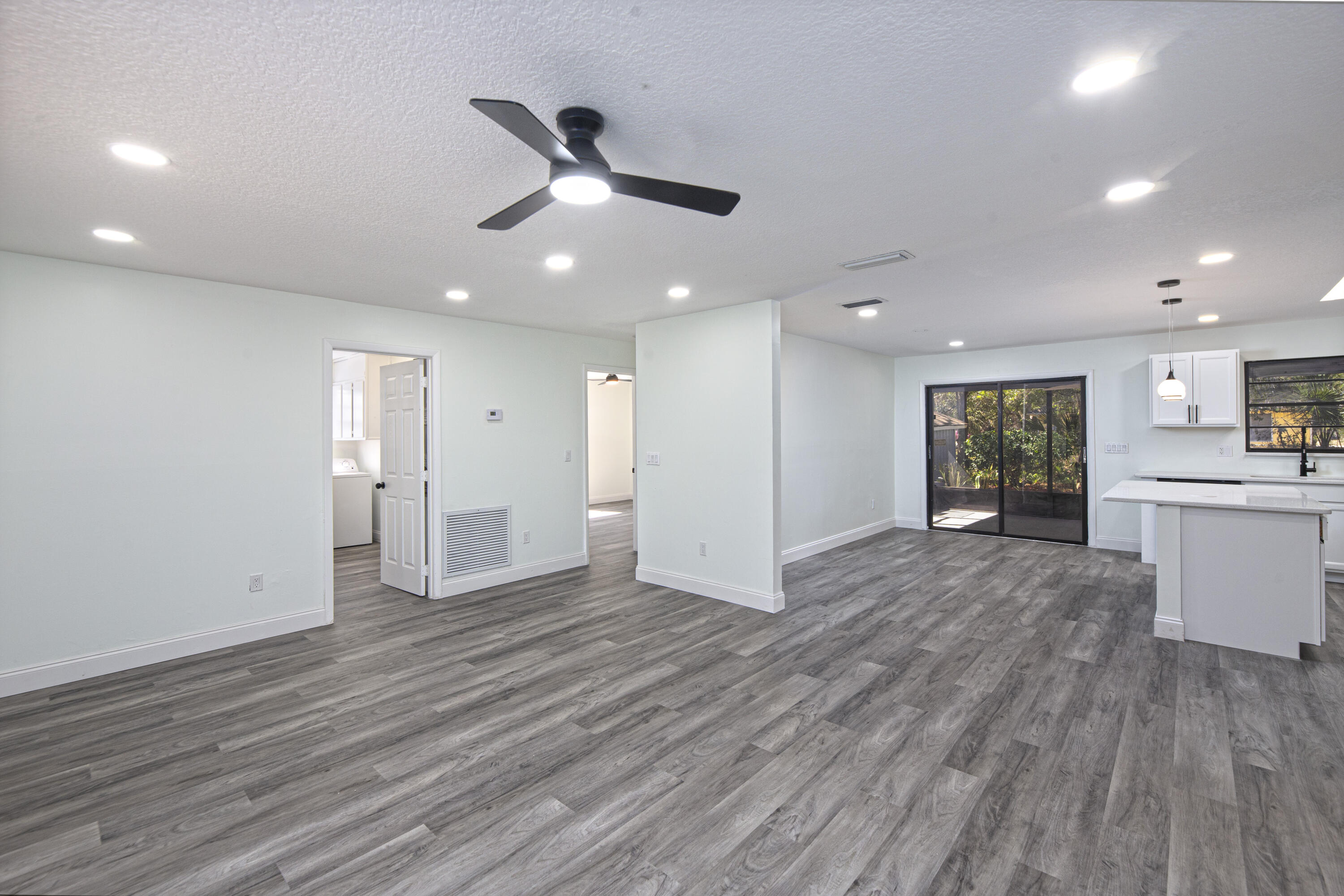 GROVENOR ESTATES UNIT 2 - Residential