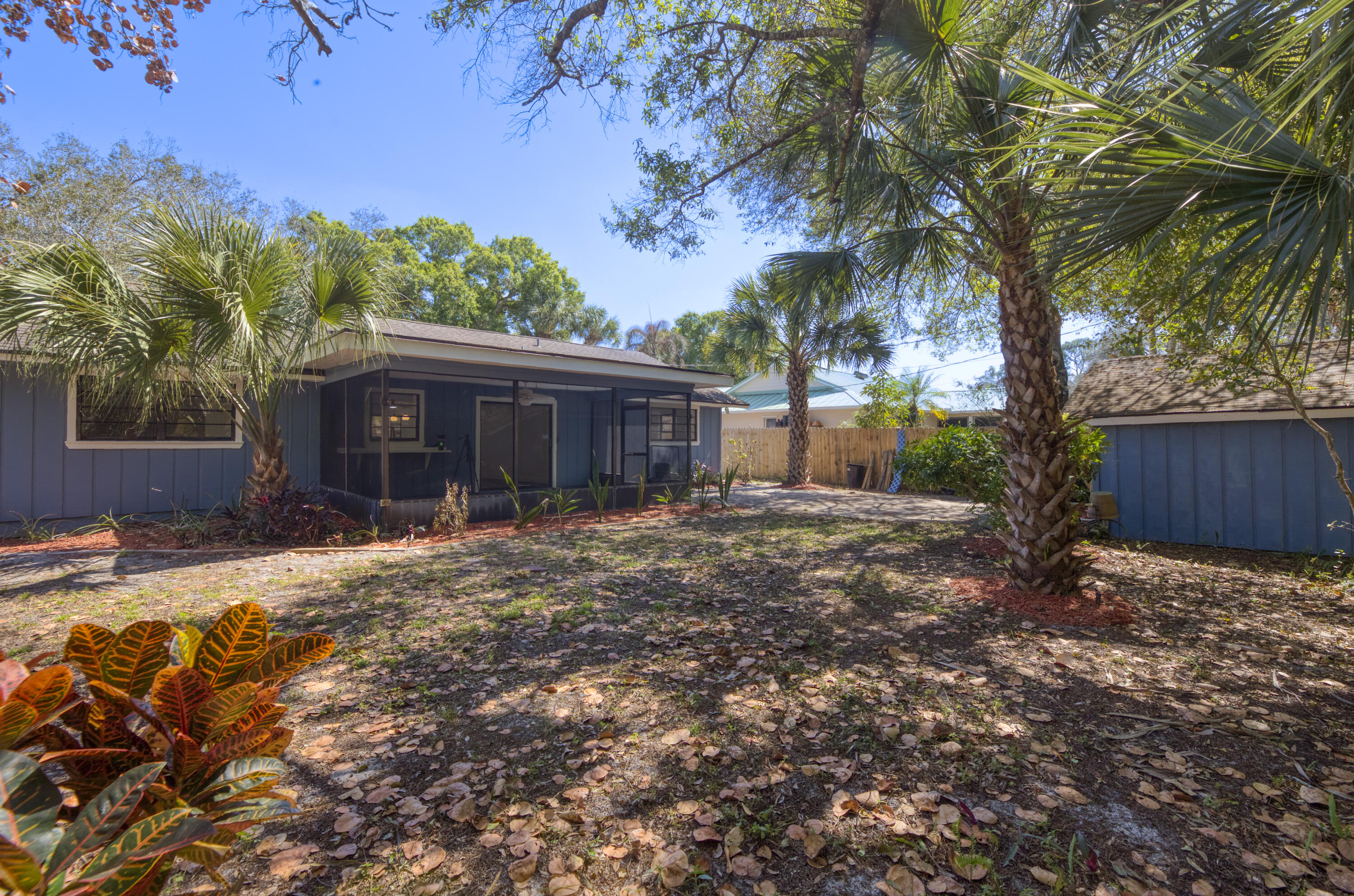 GROVENOR ESTATES UNIT 2 - Residential