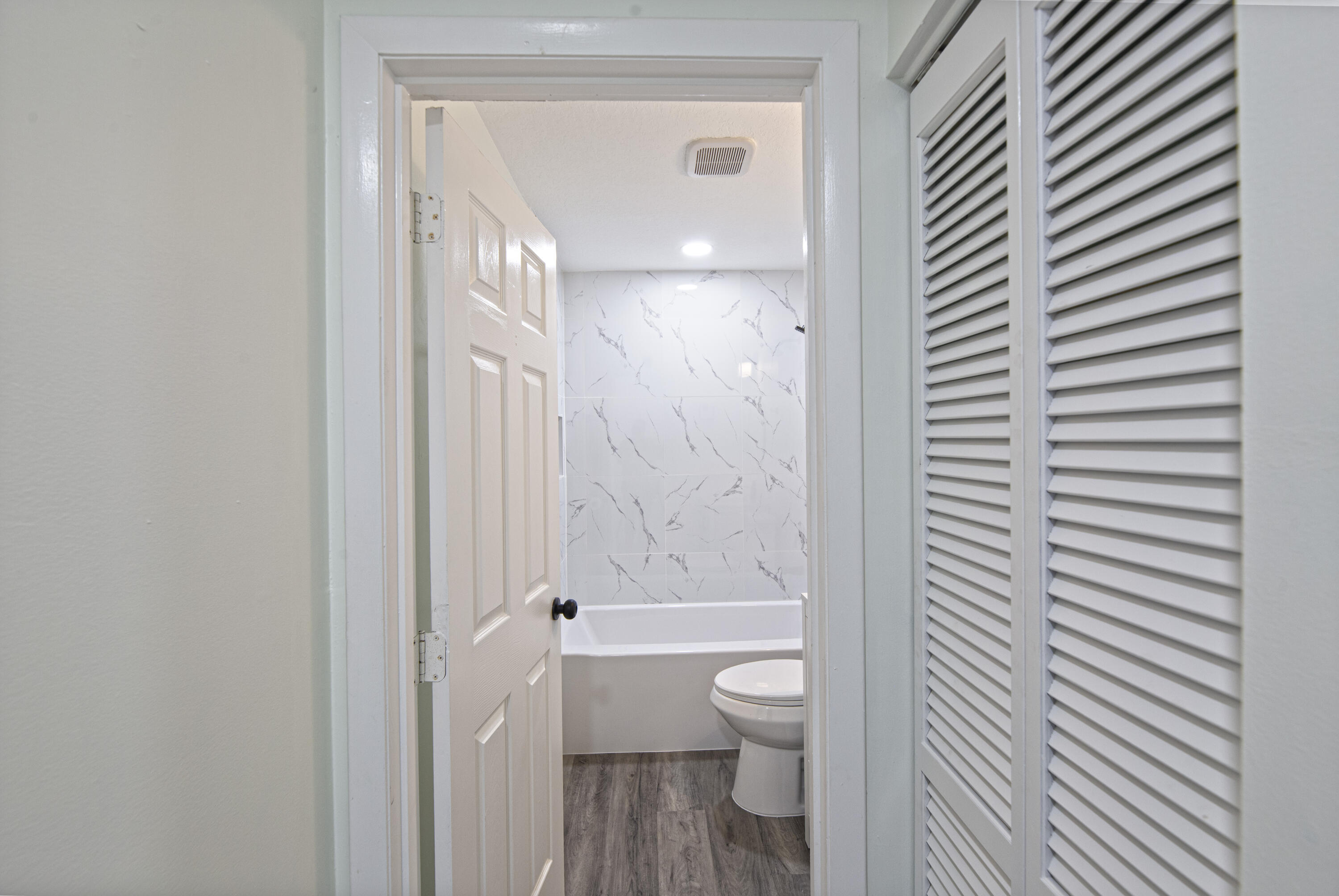 GROVENOR ESTATES UNIT 2 - Residential