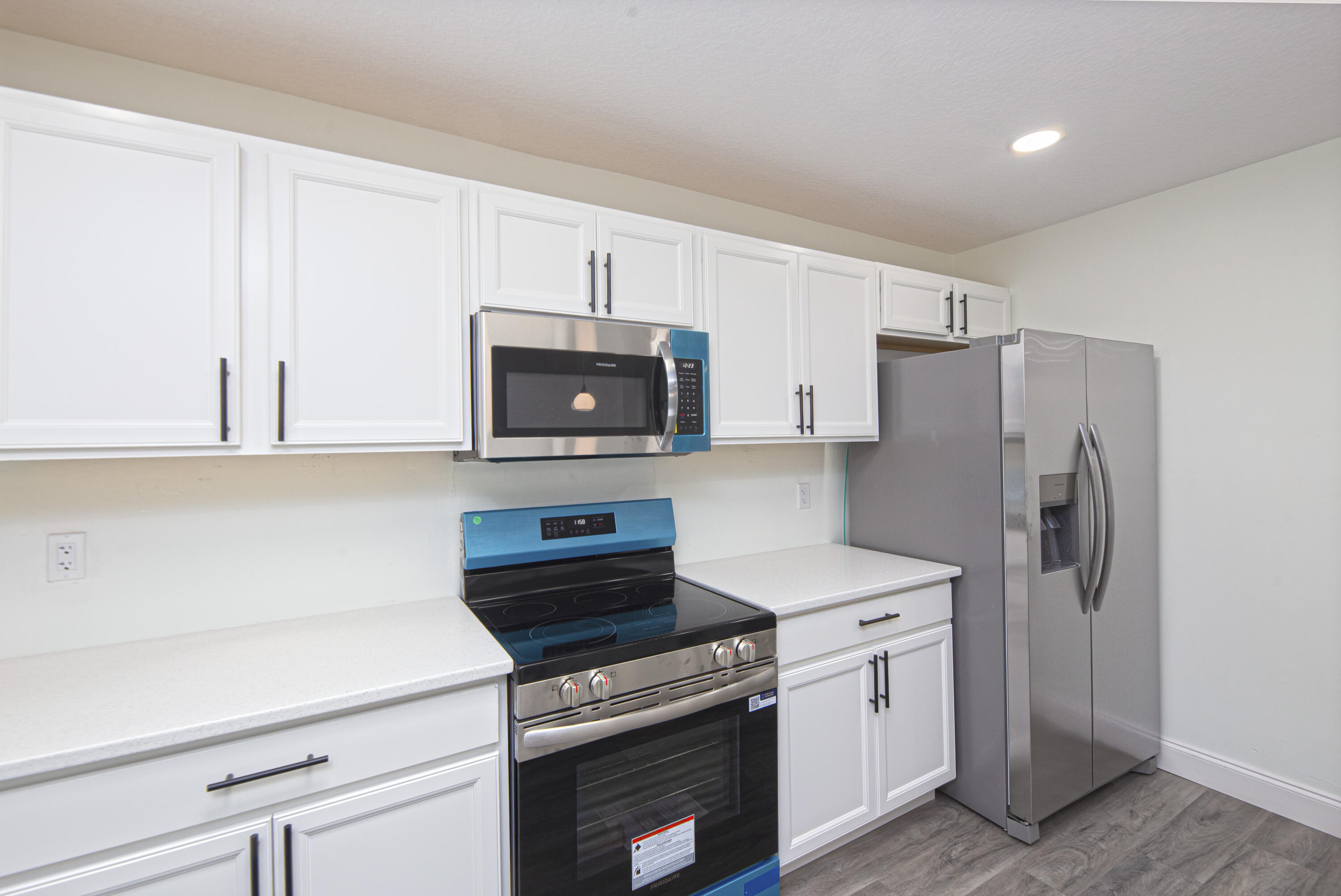 GROVENOR ESTATES UNIT 2 - Residential