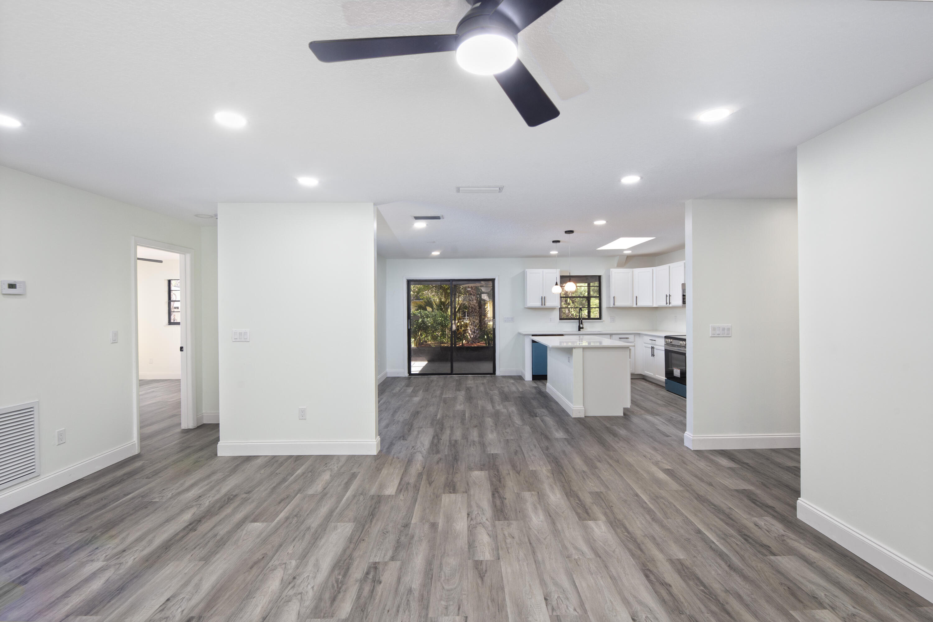 GROVENOR ESTATES UNIT 2 - Residential