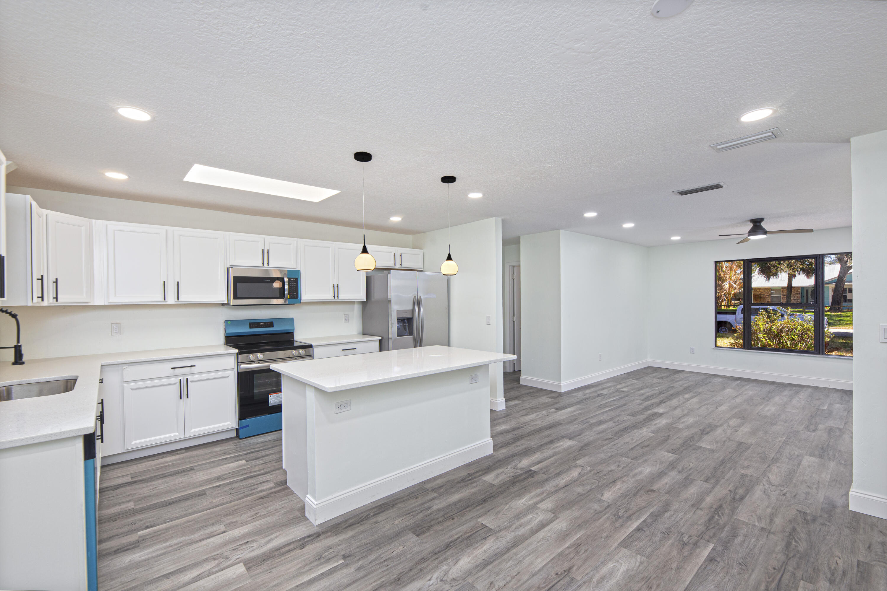 GROVENOR ESTATES UNIT 2 - Residential