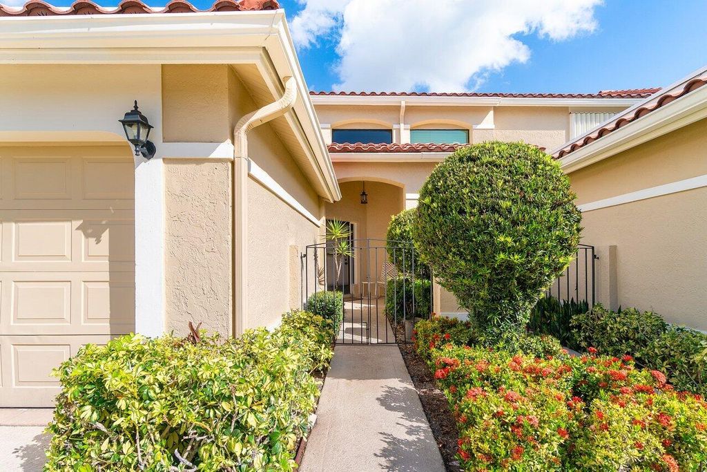 Photo of 767 Windermere Way #767, Palm Beach Gardens, FL 33418 (MLS # R11102076)