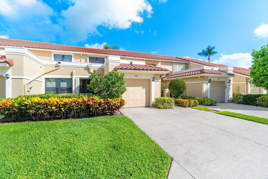 Photo of 767 Windermere Way #767, Palm Beach Gardens, FL 33418 (MLS # R11102076)
